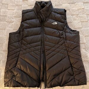 The North Face Dark Quilted Outerwear